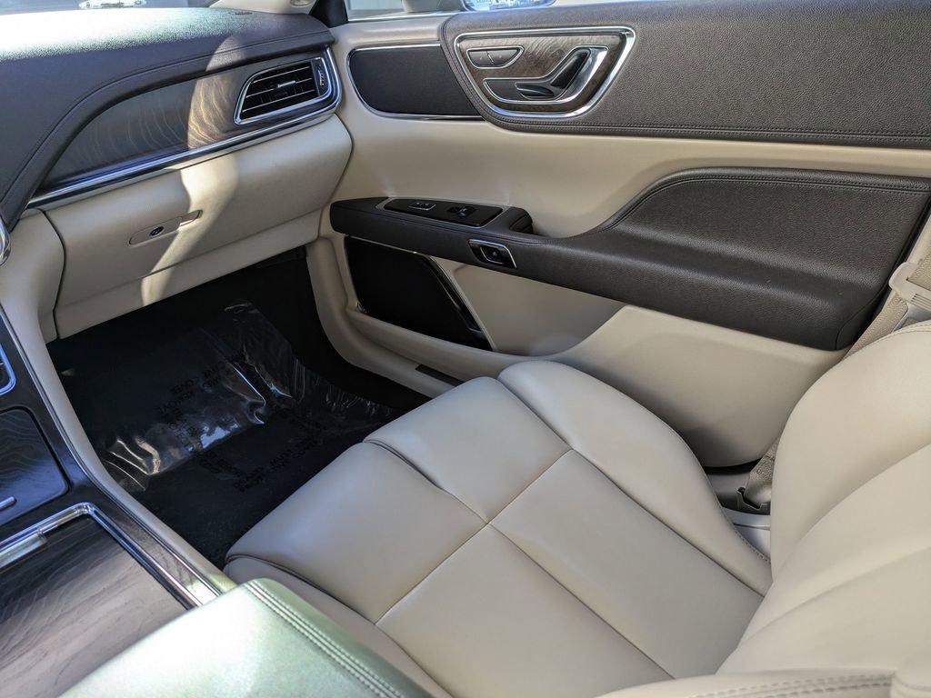 Certified 2020 Lincoln Continental Standard image 16