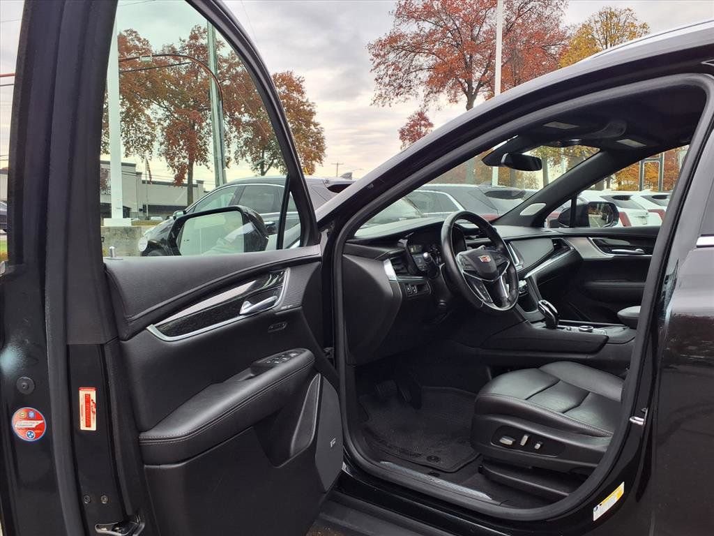 Certified 2021 Cadillac XT5 Premium Luxury image 11