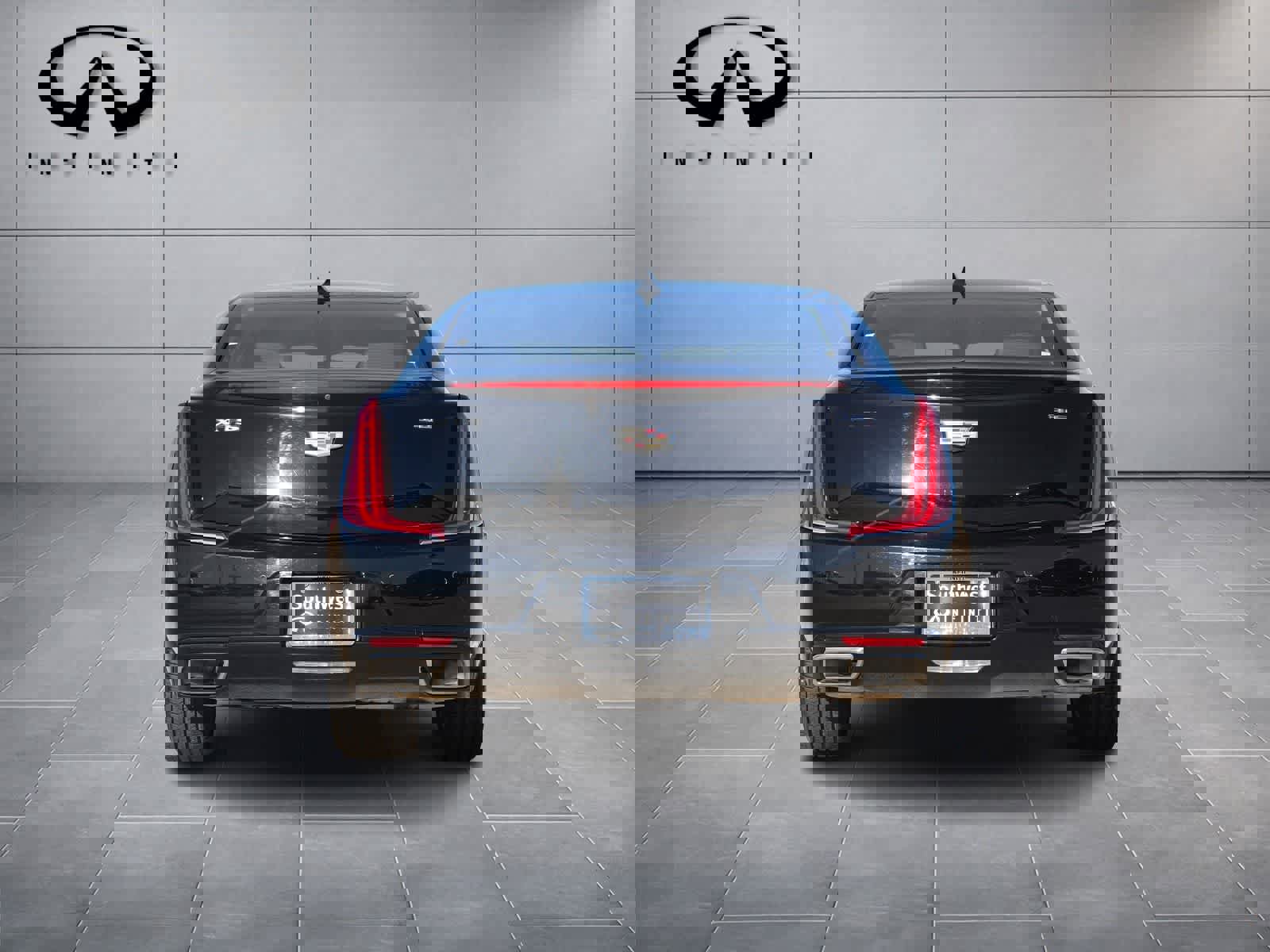 Used 2019 Cadillac XTS Luxury image 6