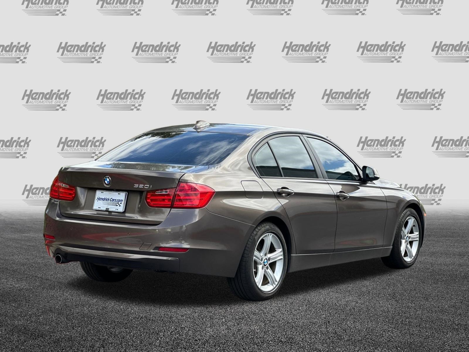 Used 2014 BMW 320i Sedan image 5