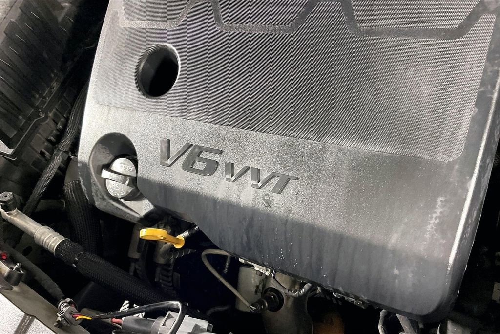 Used 2020 Chevrolet Traverse LS FWD image 42