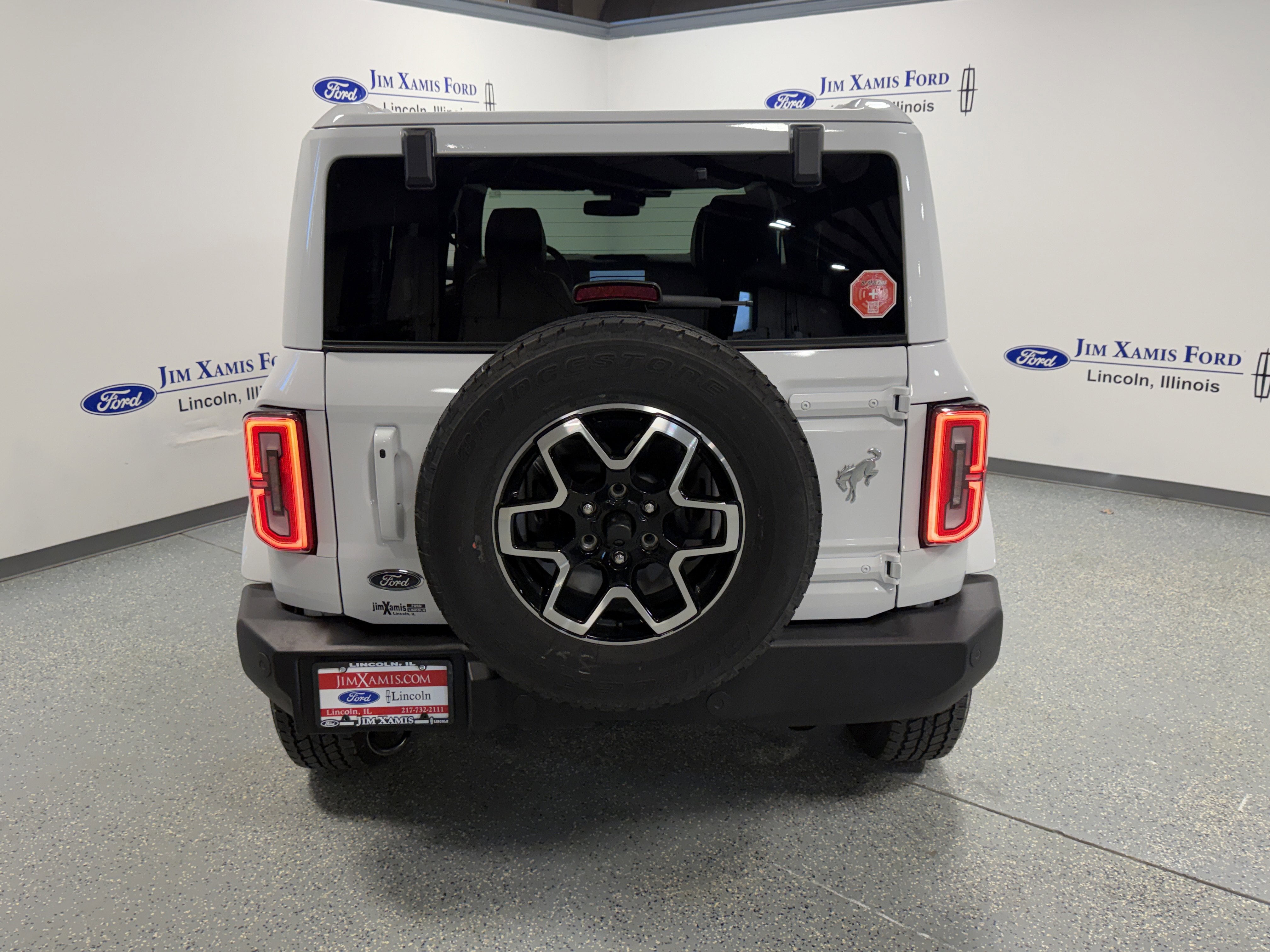 Used 2025 Ford Bronco Outer Banks image 5