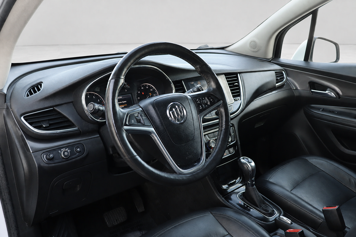 Used 2017 Buick Encore Essence FWD image 26