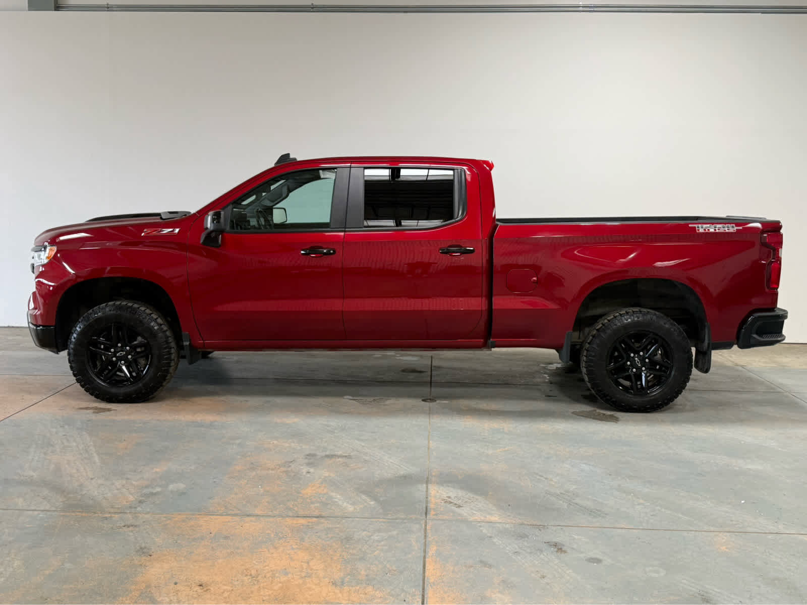 Certified 2022 Chevrolet Silverado 1500 LT Trail Boss w/ LT Trail Boss Premium Package AWD/4WD image 2