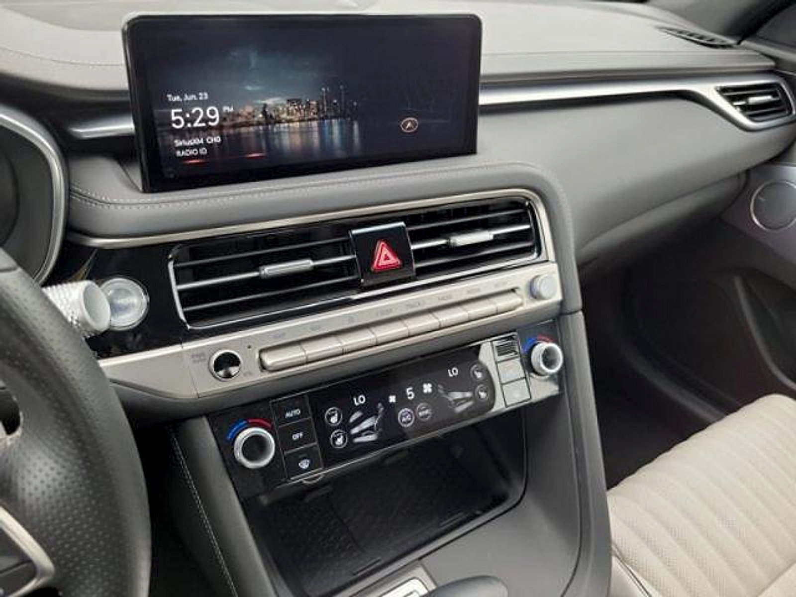 Used 2024 Genesis G70 2.5T w/ Sport Prestige Package RWD image 26