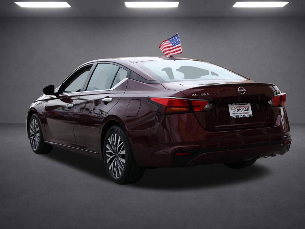 Used 2024 Nissan Altima 2.5 SV image 6