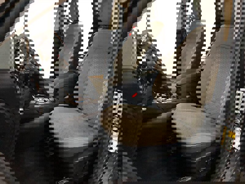 Used 2020 Ford Escape SE image 16