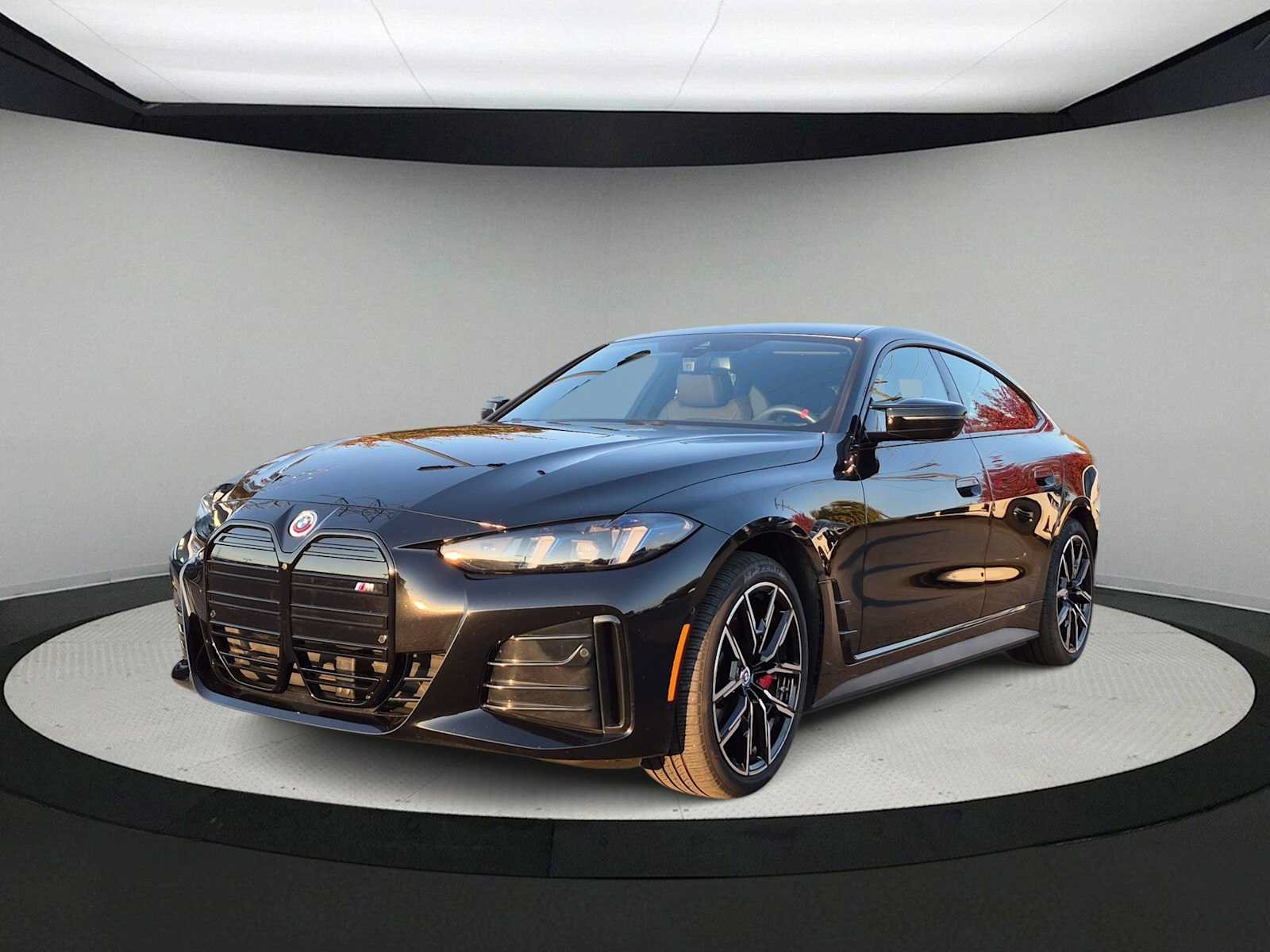 Used 2025 BMW i4 M50 w/ Premium Package AWD/4WD image 4