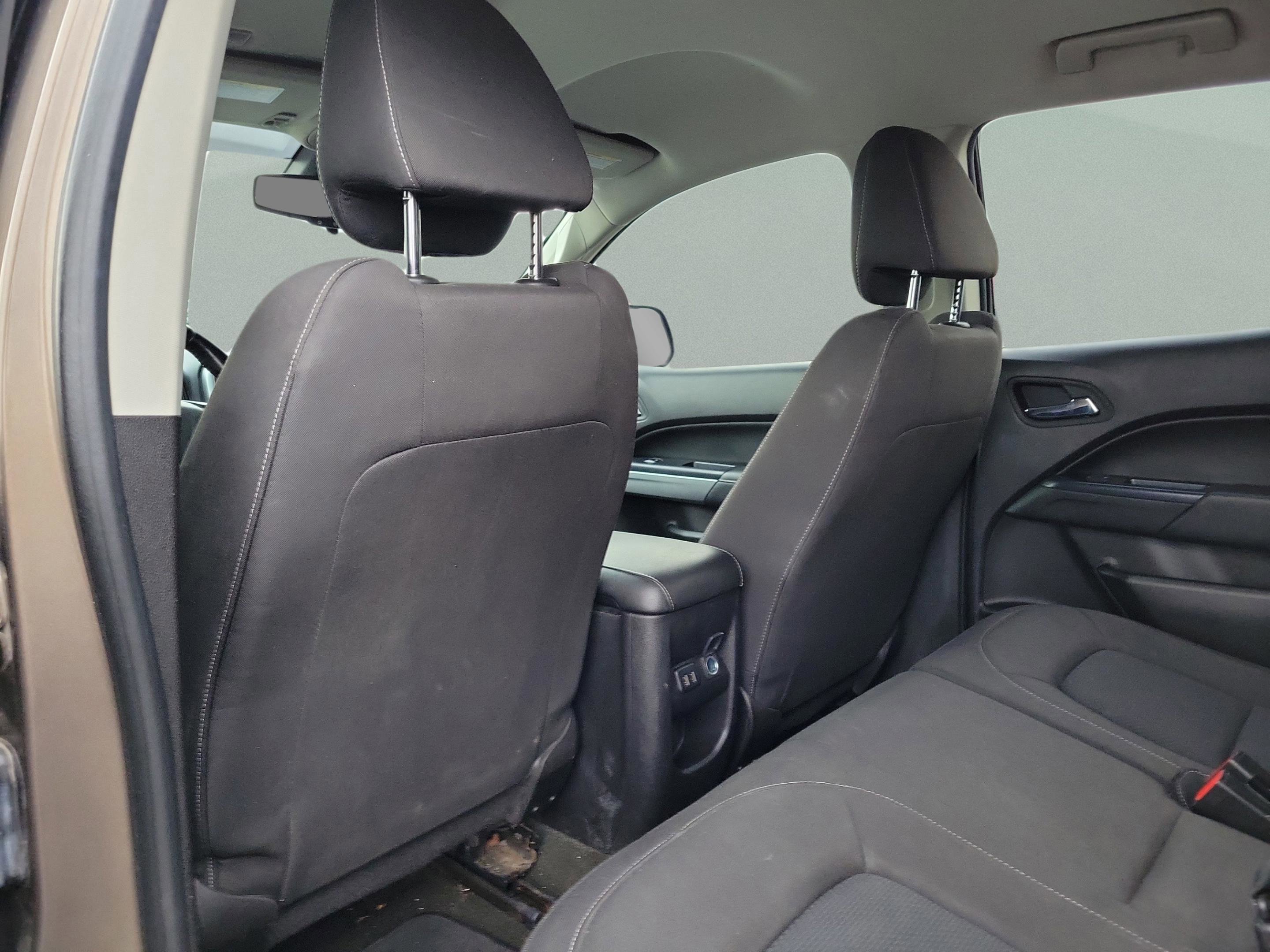 Used 2017 Chevrolet Colorado LT w/ LT Convenience Package AWD/4WD image 11