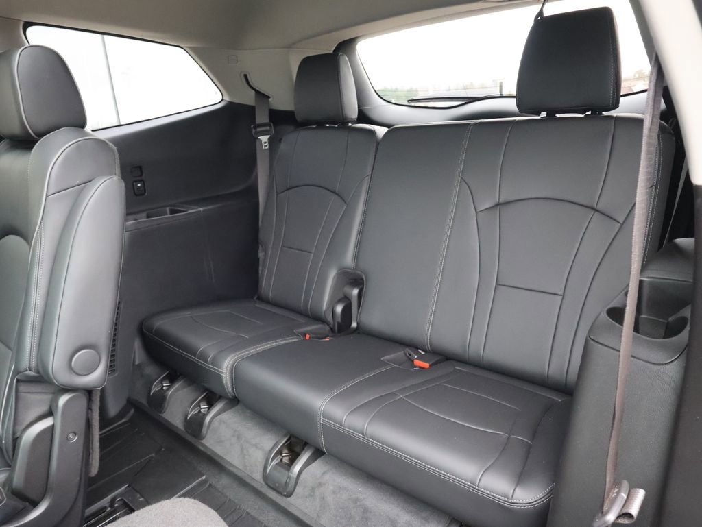 Used 2021 Buick Enclave Avenir w/ Avenir Technology Package image 28