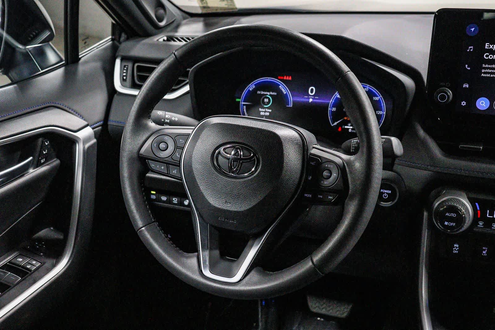 Certified 2025 Toyota RAV4 XSE w/ Advanced Technology Package AWD/4WD image 19