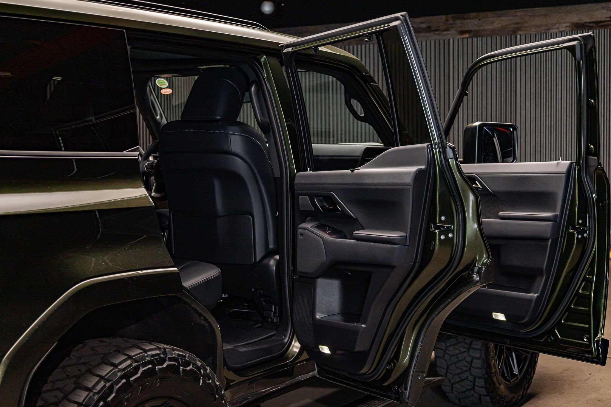 Used 2025 Lexus GX 550 w/ Cold Area Package image 28