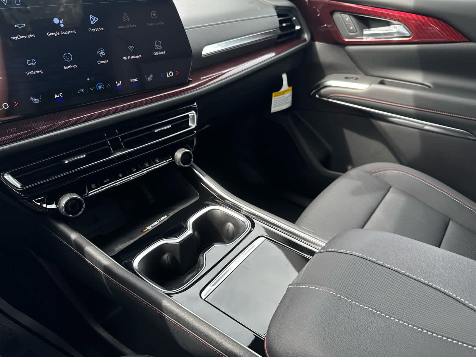 New 2026 Chevrolet Traverse Z71 image 26