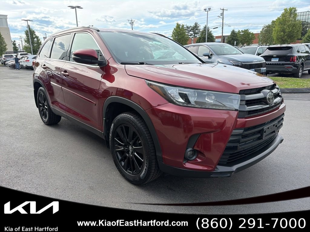 Used 2019 Toyota Highlander SE AWD/4WD image 5
