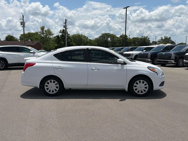 Used 2015 Nissan Versa SV FWD image 4