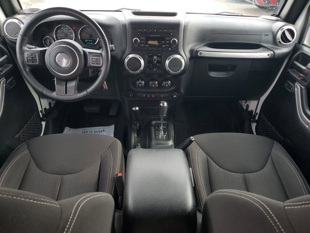 Certified 2017 Jeep Wrangler Unlimited Sahara w/ Connectivity Group image 14