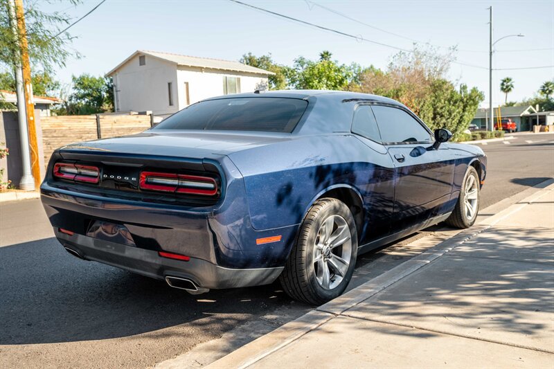 Used 2016 Dodge Challenger SXT RWD image 5