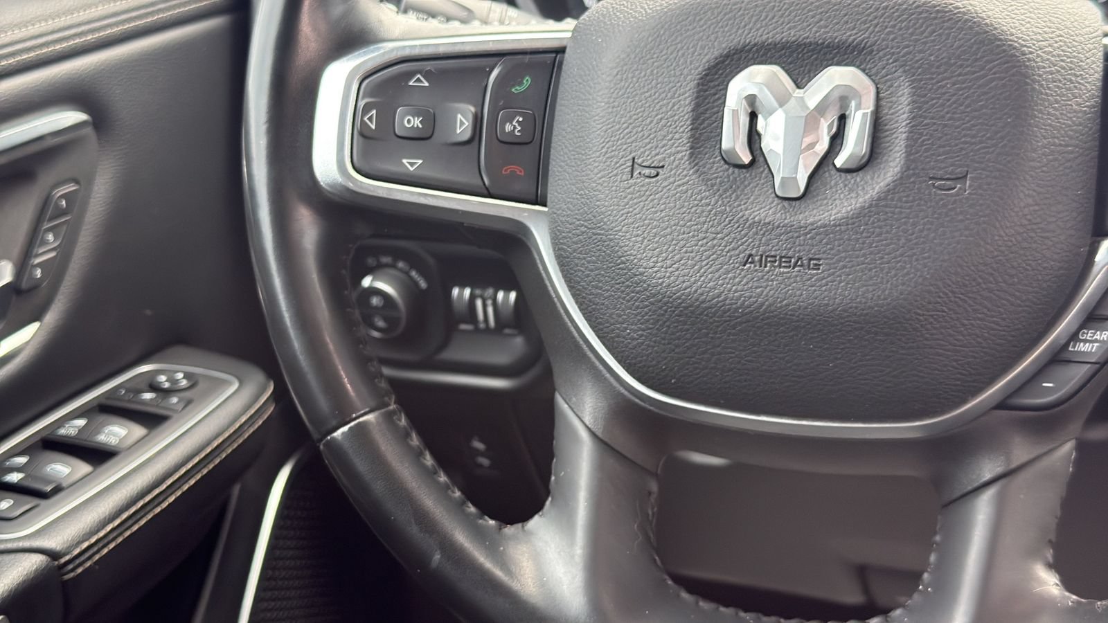 Used 2022 RAM 1500 Laramie RWD image 16