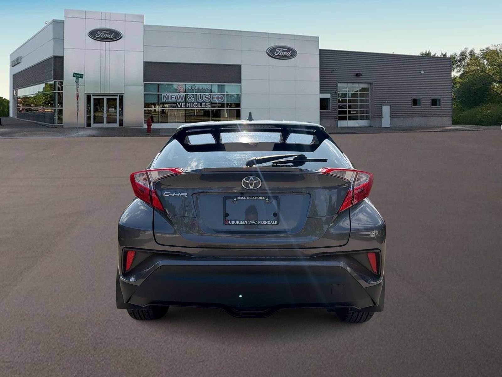 Used 2022 Toyota C-HR XLE FWD image 8