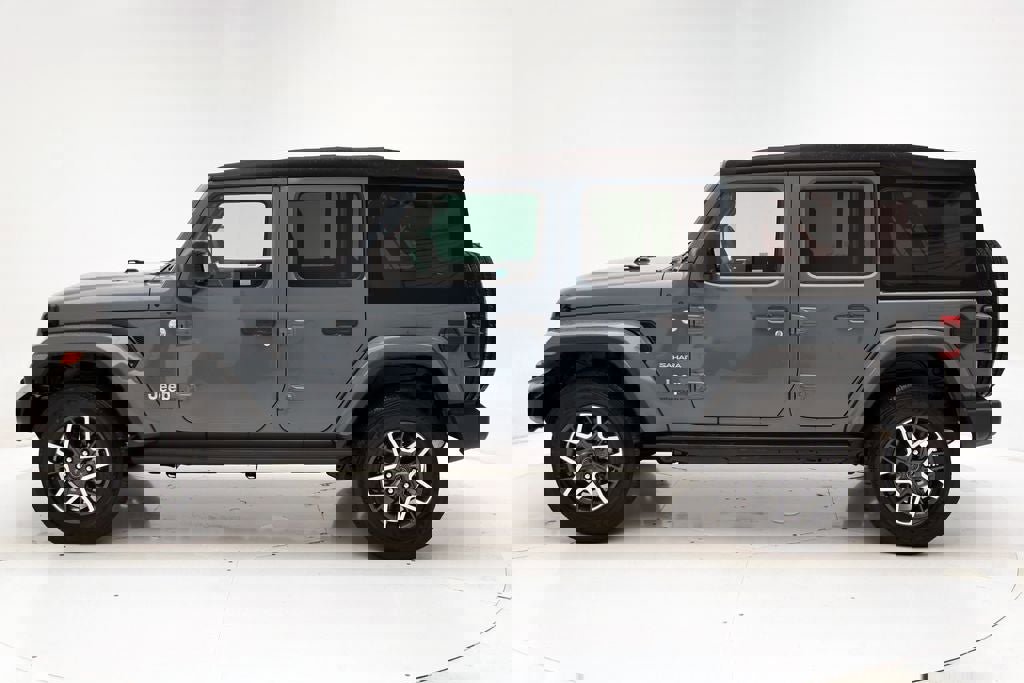 Used 2024 Jeep Wrangler Sahara w/ Technology Group image 6