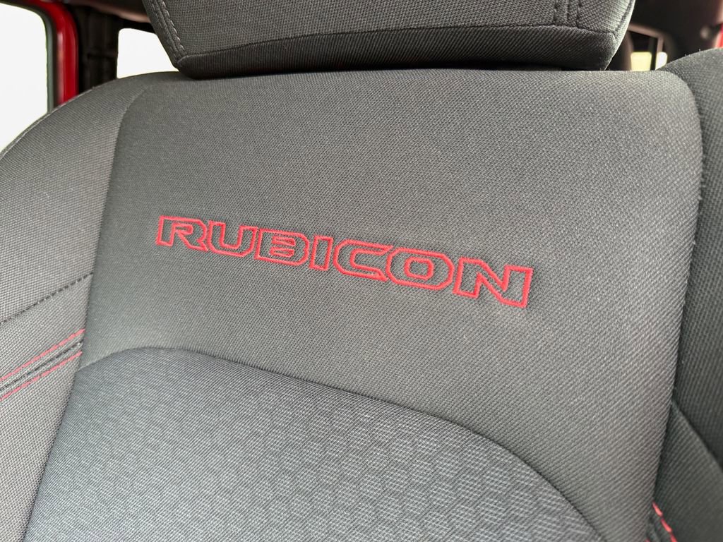 Used 2018 Jeep Wrangler Unlimited Rubicon AWD/4WD image 17