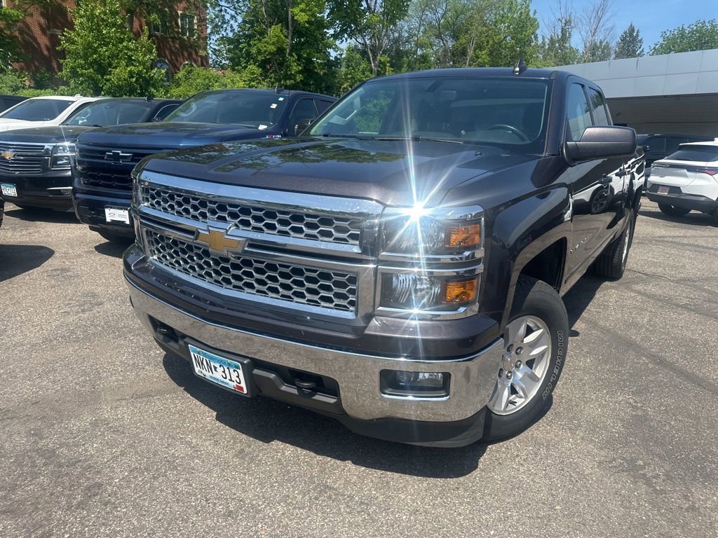 Used 2015 Chevrolet Silverado 1500 LT w/ All Star Edition AWD/4WD image 3