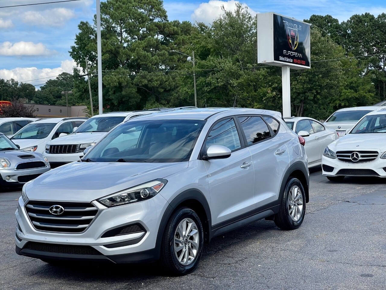 Used 2017 Hyundai Tucson SE image 1