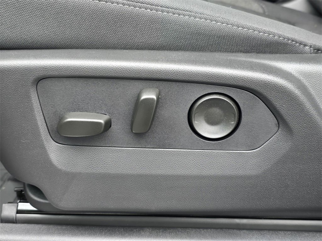 New 2026 GMC Sierra 3500 SLE image 14