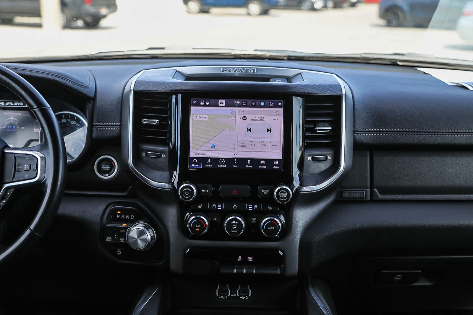 Used 2023 RAM 1500 Laramie AWD/4WD image 13