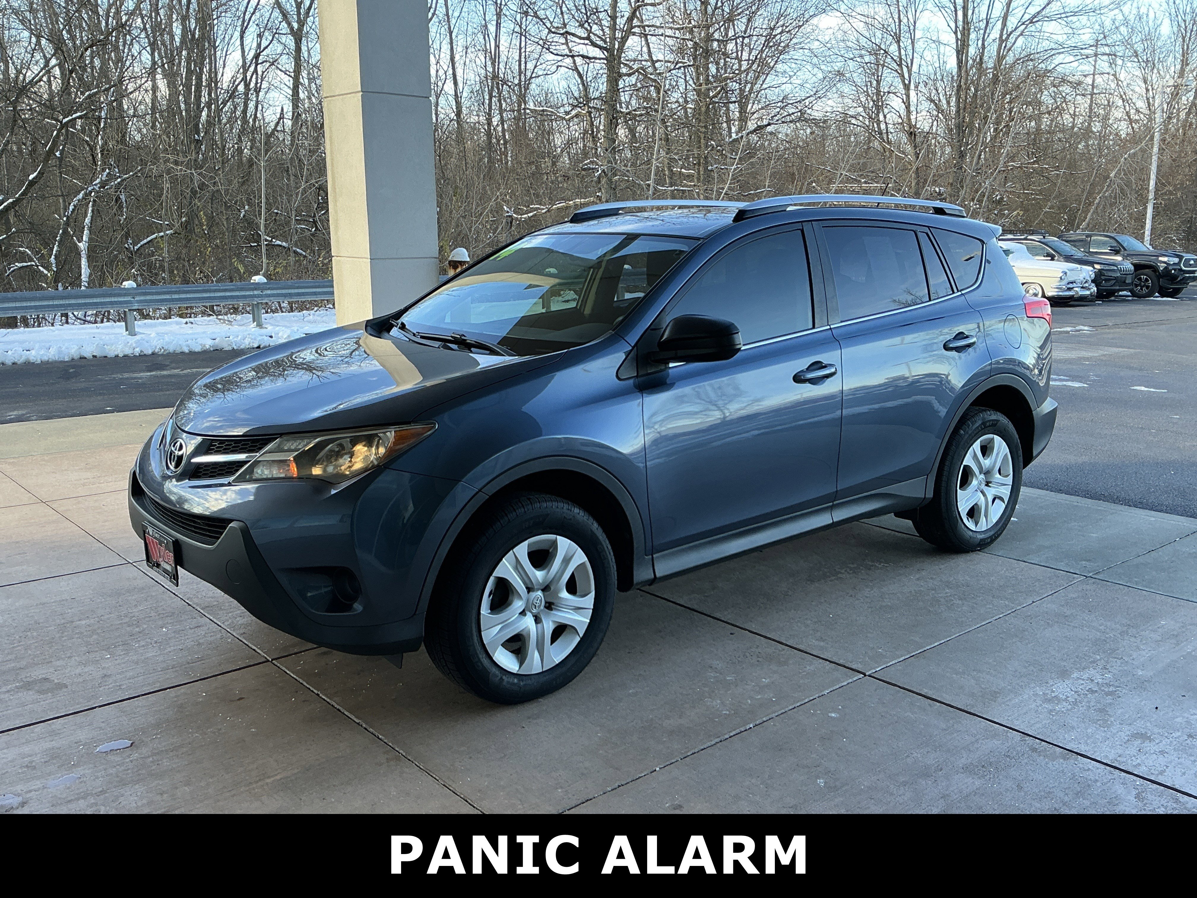Used 2014 Toyota RAV4 LE image 3