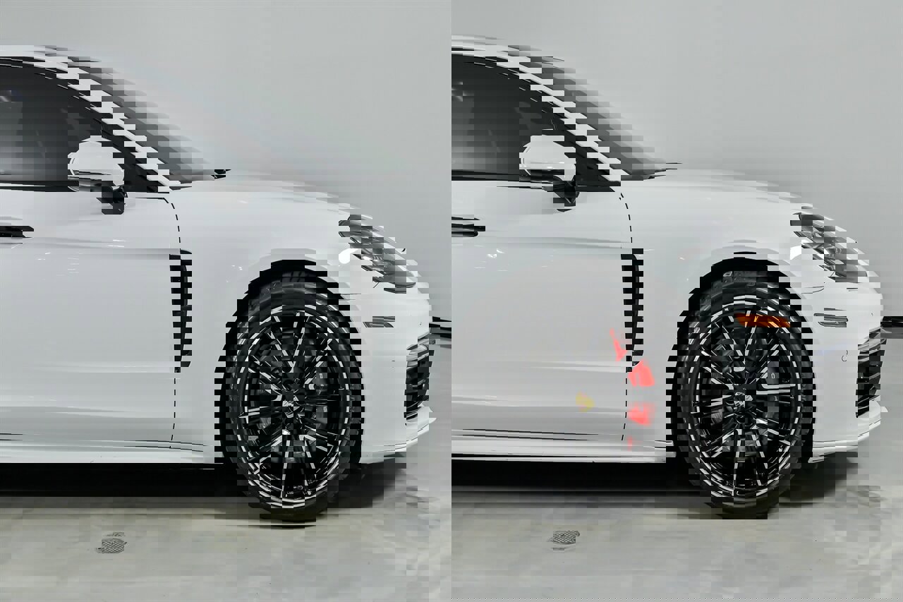 Used 2020 Porsche Panamera GTS image 15