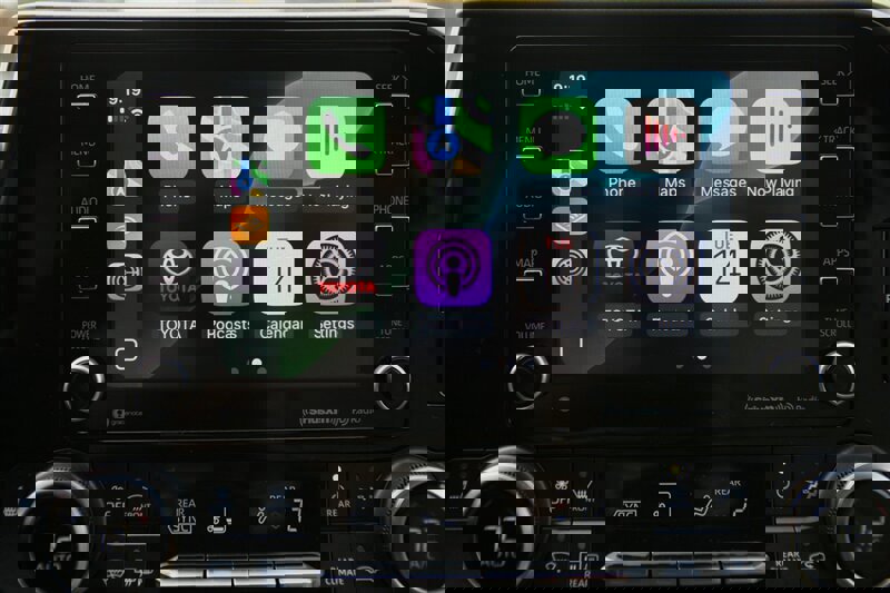 Used 2022 Toyota Highlander XLE image 31