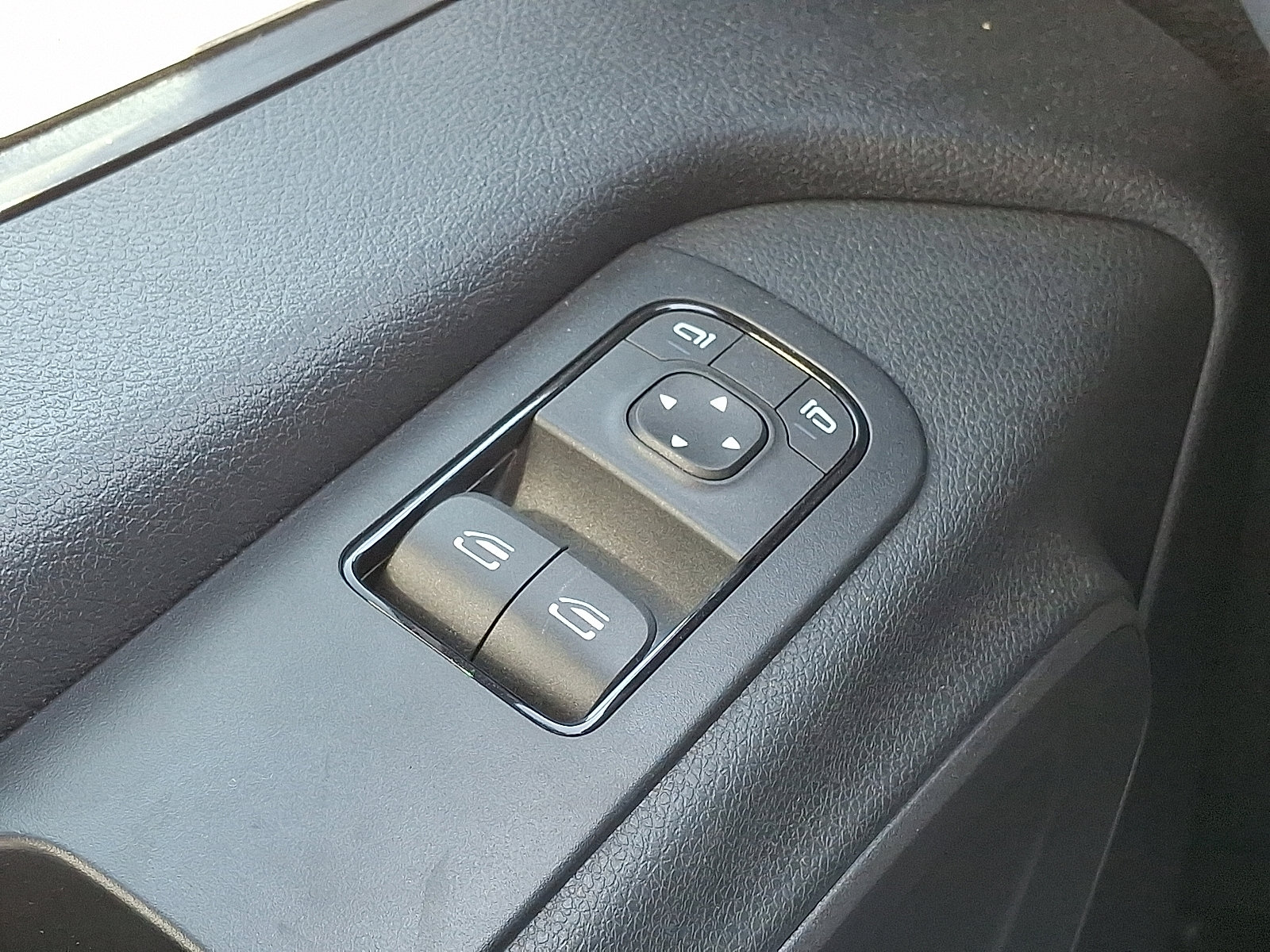 Used 2023 Mercedes-Benz Sprinter 4500 image 27