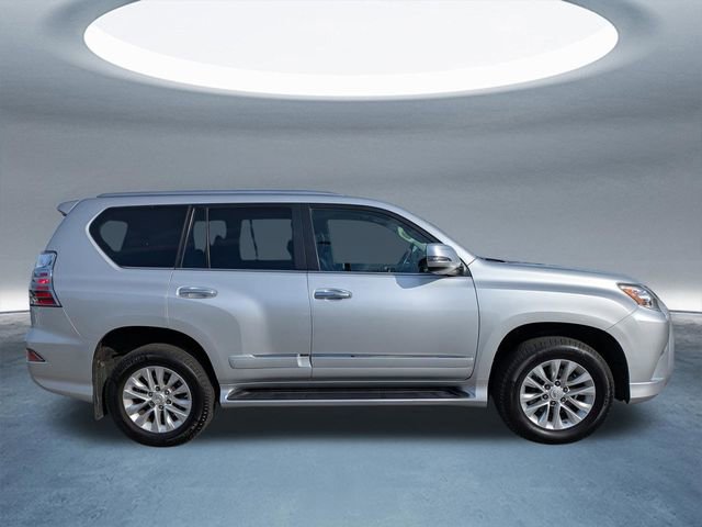 Used 2016 Lexus GX 460 w/ Premium Package AWD/4WD image 3