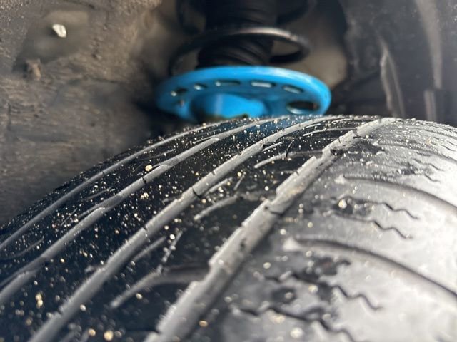 Used 2017 Toyota RAV4 SE image 60