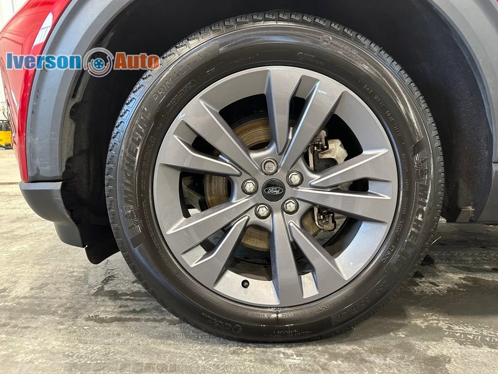 Used 2023 Ford Explorer XLT w/ Equipment Group 202A image 11