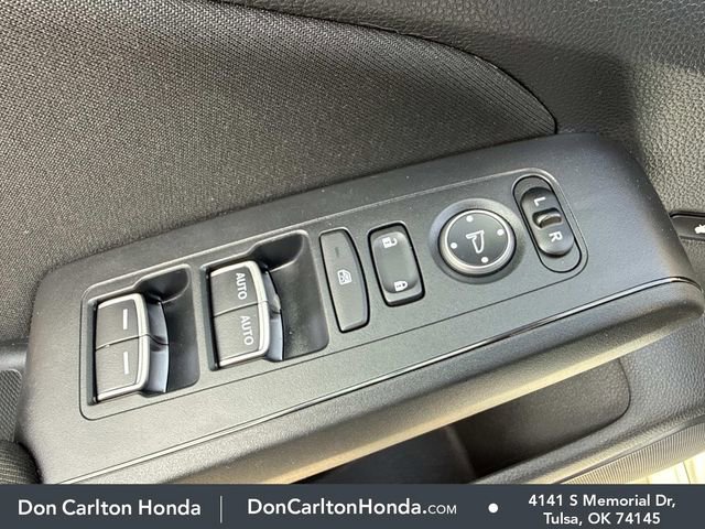 Used 2022 Honda Civic Sport image 11