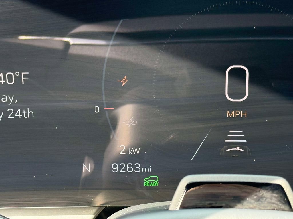 Used 2024 Cadillac Lyriq Sport image 5