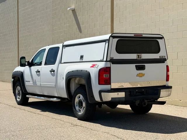 Used 2013 Chevrolet Silverado 2500 LT AWD/4WD image 3