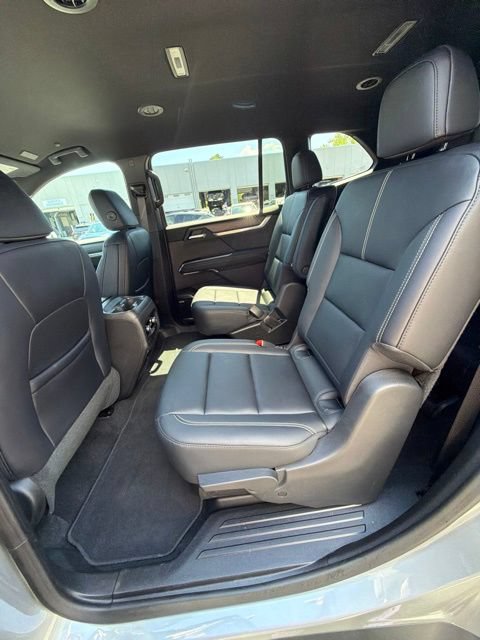 Used 2026 GMC Acadia Elevation w/ Elevation Premium Package AWD/4WD image 24