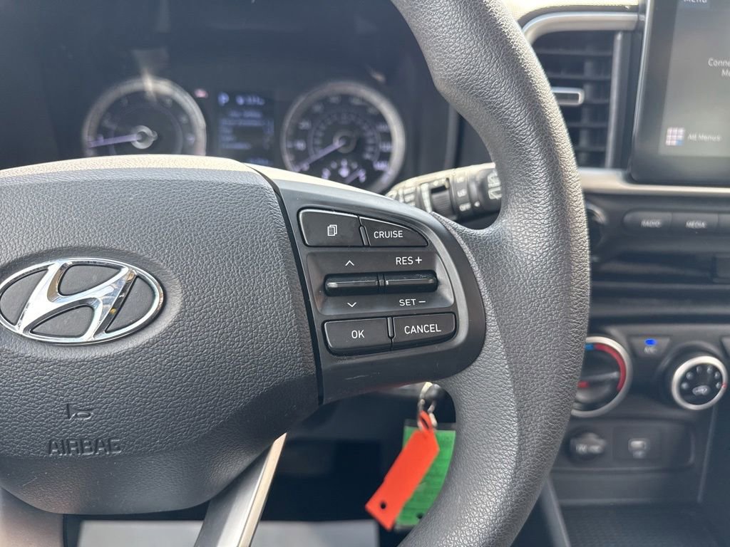 Used 2021 Hyundai Venue SE FWD image 28