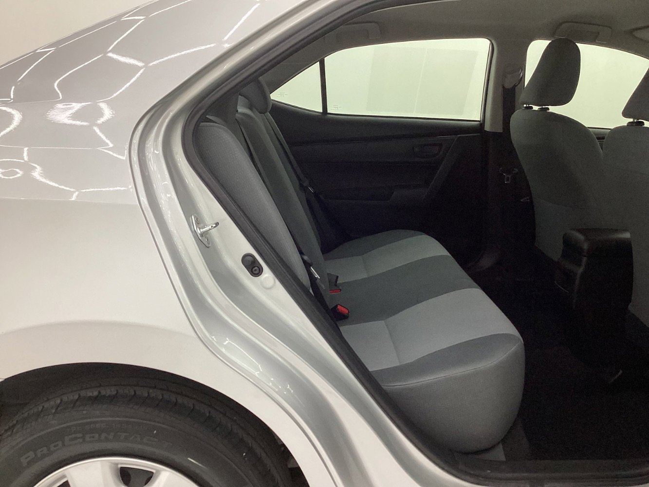 Used 2018 Toyota Corolla L FWD image 21