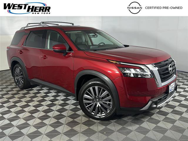 Certified 2024 Nissan Pathfinder SL w/ SL Premium Package AWD/4WD image 1