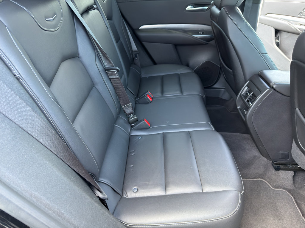 Used 2024 Cadillac XT4 Premium Luxury image 28