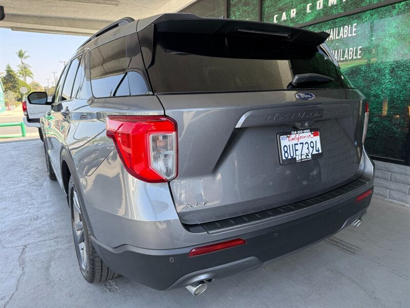 Used 2021 Ford Explorer XLT w/ Equipment Group 202A RWD image 7