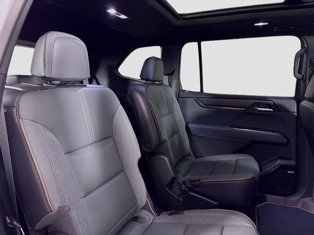 New 2026 GMC Acadia AT4 w/ Luxury Package AWD/4WD image 29