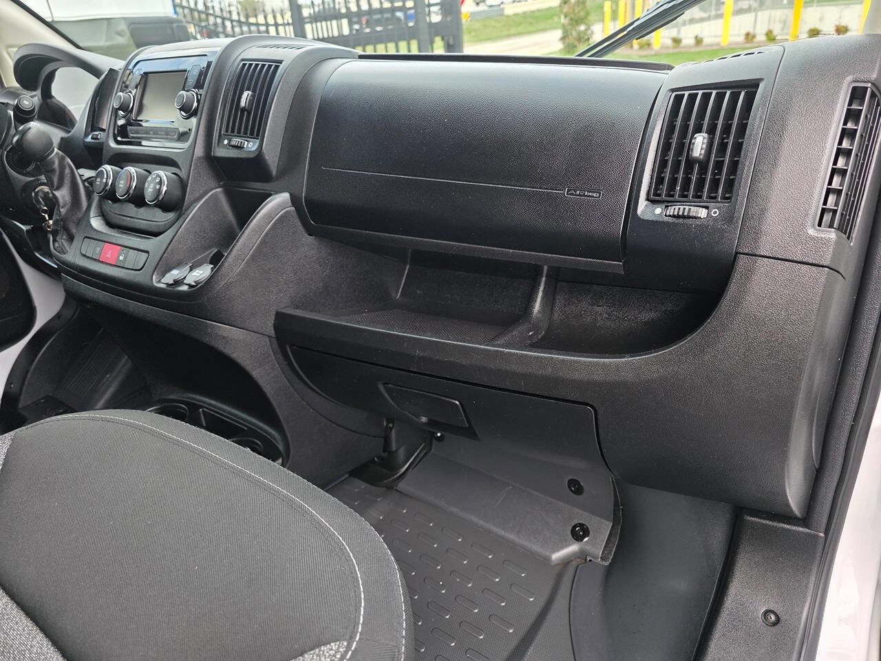 Used 2021 RAM ProMaster 1500 image 20