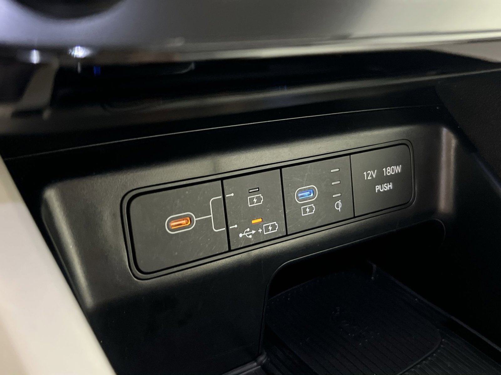 Used 2025 Hyundai Tucson SEL FWD image 34