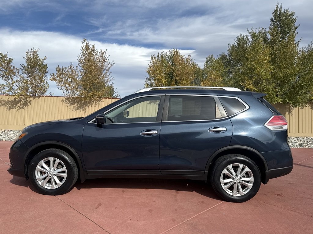 Used 2015 Nissan Rogue SV w/ SV Premium Package image 9
