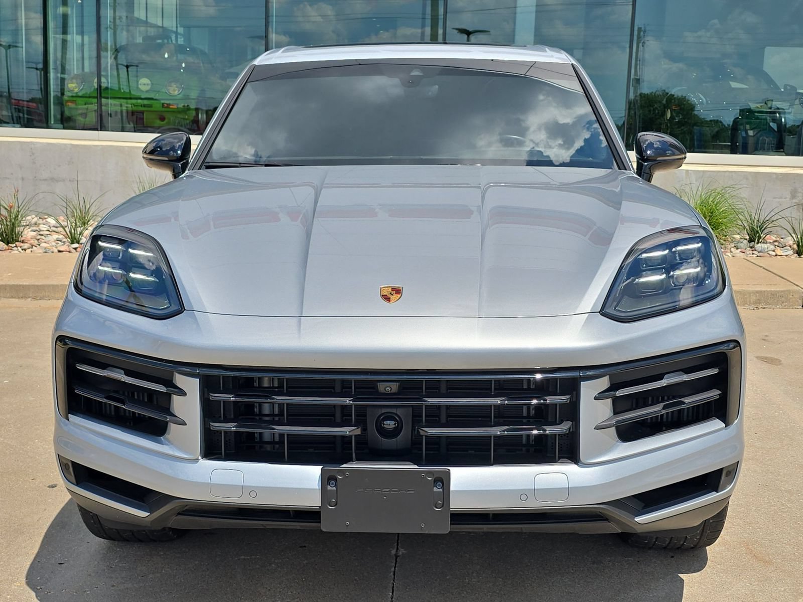 Certified 2025 Porsche Cayenne AWD/4WD image 10